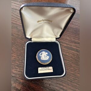 Vintage Wedgwood Portland Blue Jasperware Cameo Brooch Pin Sterling Silver